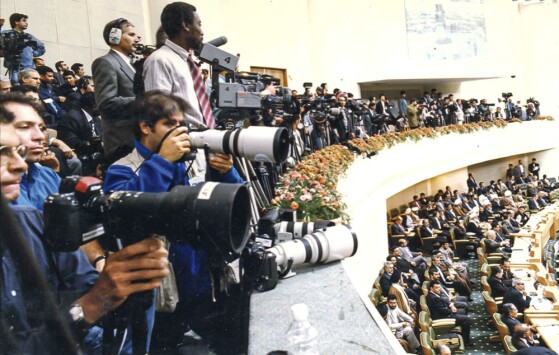 تصاویر کمتر دیده شده از  هشتمین اجلاس سران کشورهای اسلامی در سال ۷۶