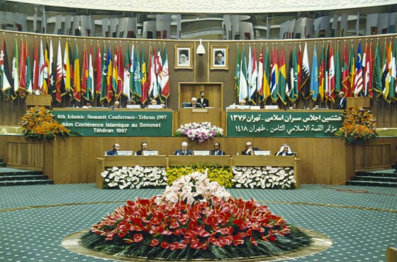 تصاویر کمتر دیده شده از  هشتمین اجلاس سران کشورهای اسلامی در سال ۷۶