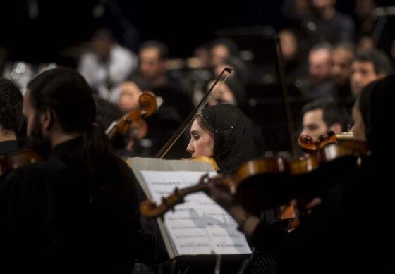 ارکستر موسیقی ملی ایران به رهبری مجید انتظامی