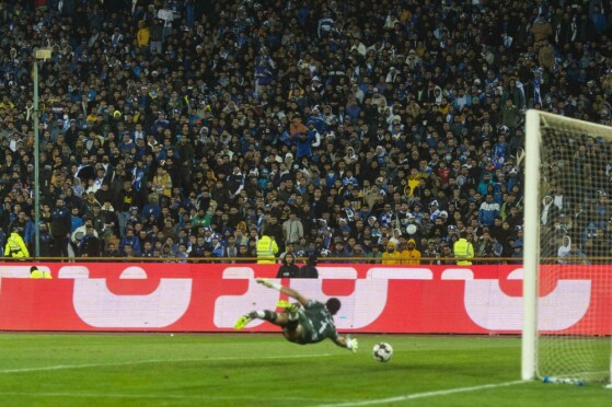 دیدار تیم های پرسپولیس و استقلال تهران