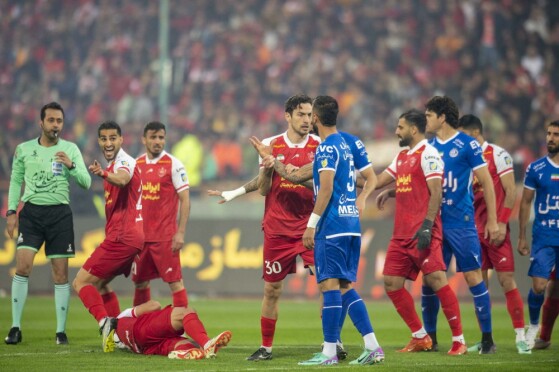 دیدار تیم های پرسپولیس و استقلال تهران