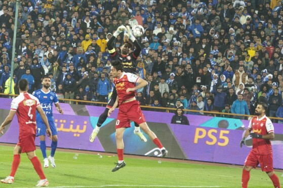 دیدار تیم های پرسپولیس و استقلال تهران