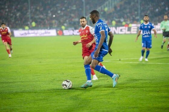 دیدار تیم های پرسپولیس و استقلال تهران