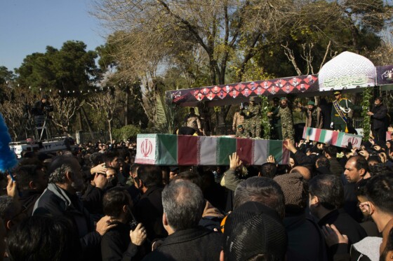 تشییع پیکرهای۱۱۰ شهید گمنام دفاع مقدس در تهران