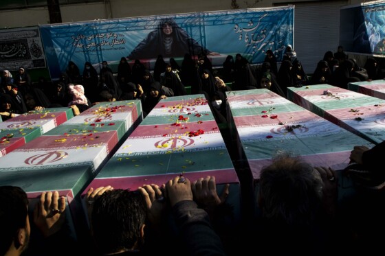 تشییع پیکرهای۱۱۰ شهید گمنام دفاع مقدس در تهران