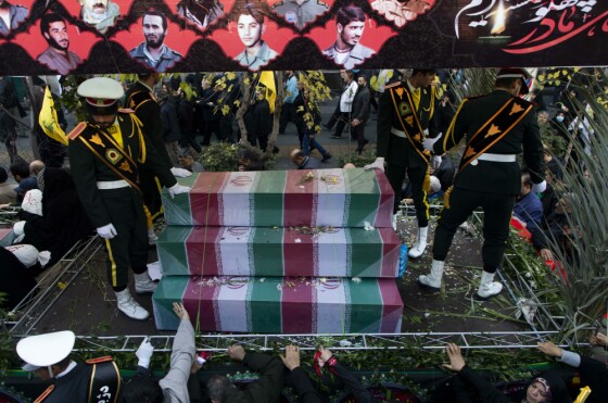 تشییع پیکرهای۱۱۰ شهید گمنام دفاع مقدس در تهران