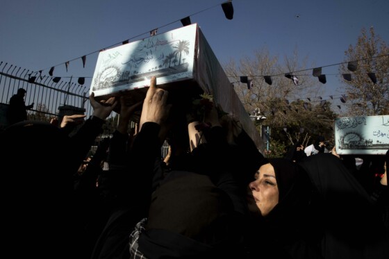 تشییع پیکرهای۱۱۰ شهید گمنام دفاع مقدس در تهران