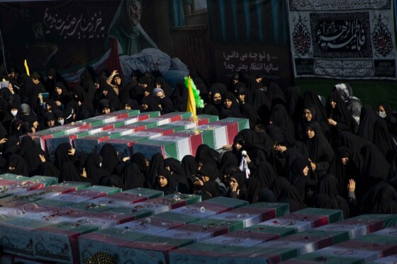 تشییع پیکرهای۱۱۰ شهید گمنام دفاع مقدس در تهران