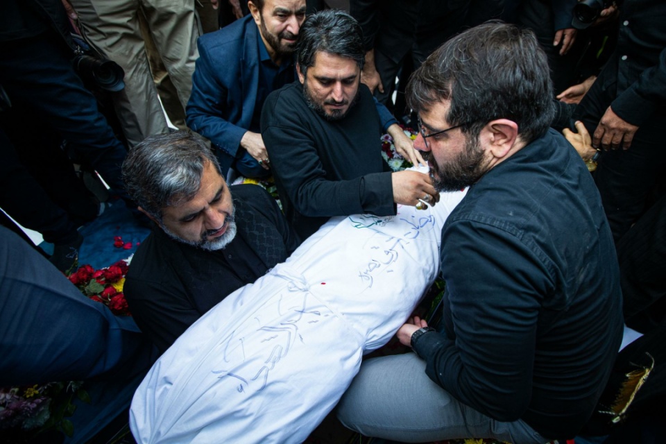 آئین تشییع و تدفین پیکر شهید گمنام در وزارت فرهنگ و ارشاد اسلامی
