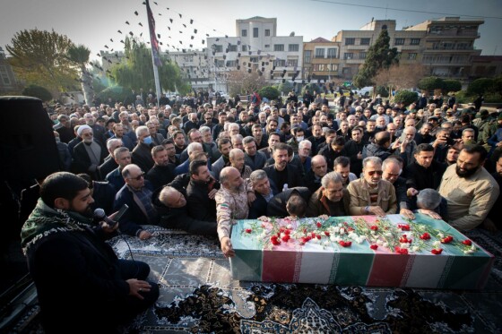 آئین تشییع و تدفین پیکر شهید گمنام در وزارت فرهنگ و ارشاد اسلامی