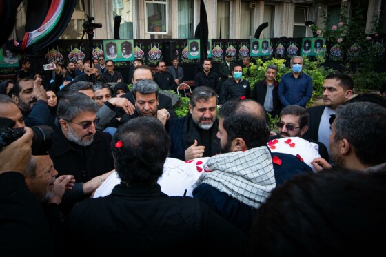 آئین تشییع و تدفین پیکر شهید گمنام در وزارت فرهنگ و ارشاد اسلامی