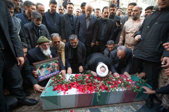 آئین تشییع و تدفین پیکر شهید گمنام در وزارت فرهنگ و ارشاد اسلامی