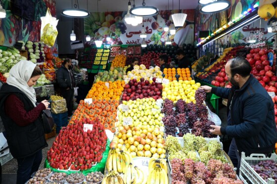 خرید شب یلدا در تهران