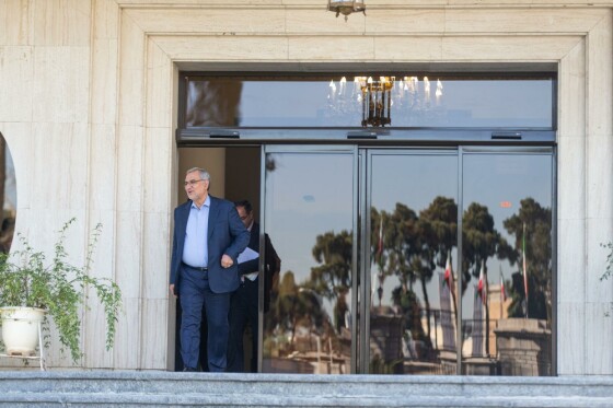 حاشیه جلسه هیات دولت