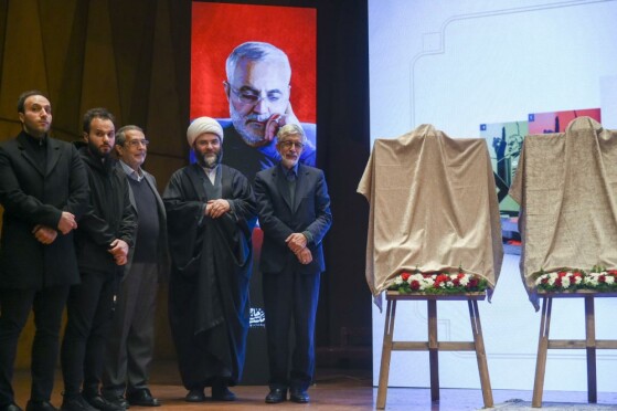 رونمایی از آثار جدید انتشارات مکتب حاج قاسم