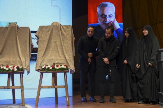 رونمایی از آثار جدید انتشارات مکتب حاج قاسم