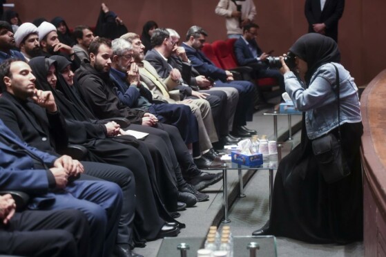 رونمایی از آثار جدید انتشارات مکتب حاج قاسم