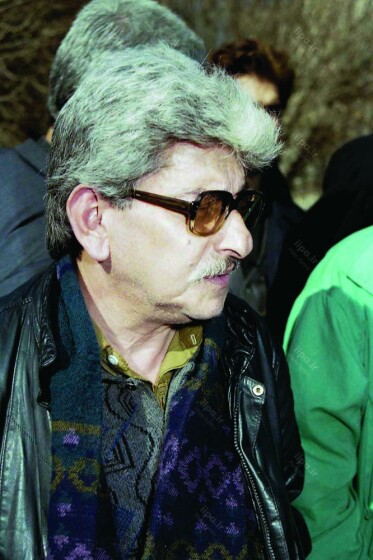 تصاویر منتشر نشده از تشییع پیکر رقیه چهره آزاد در سال ۱۳۷۳