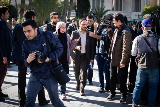 حاشیه جلسه هیئت دولت- ۲۷ دی