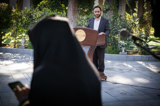 حاشیه جلسه هیئت دولت- ۲۷ دی