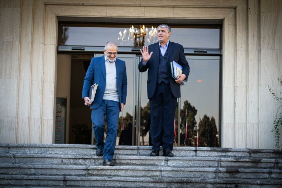 حاشیه جلسه هیئت دولت- ۲۷ دی