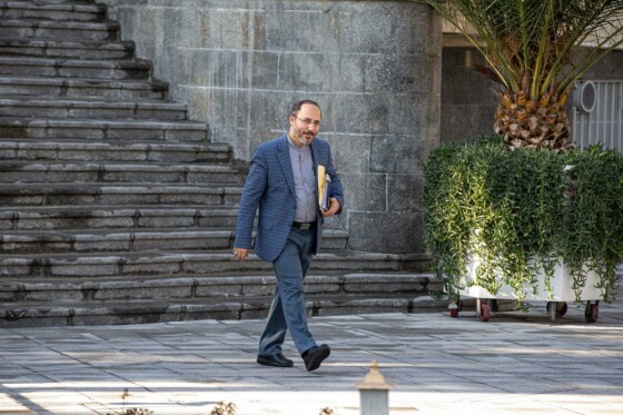 حاشیه جلسه هیئت دولت- ۲۷ دی