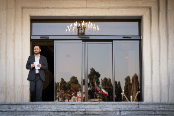 حاشیه جلسه هیئت دولت- ۲۷ دی