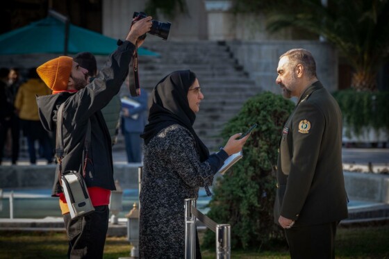 حاشیه جلسه هیئت دولت- ۲۷ دی