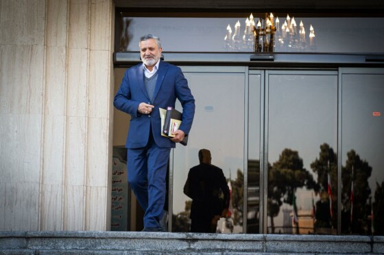 حاشیه جلسه هیئت دولت- ۲۷ دی