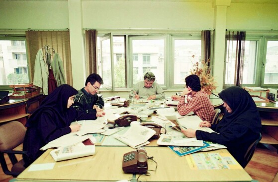 تحریریه روزنامه ایران در دهه هفتاد