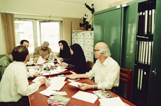 تحریریه روزنامه ایران در دهه هفتاد