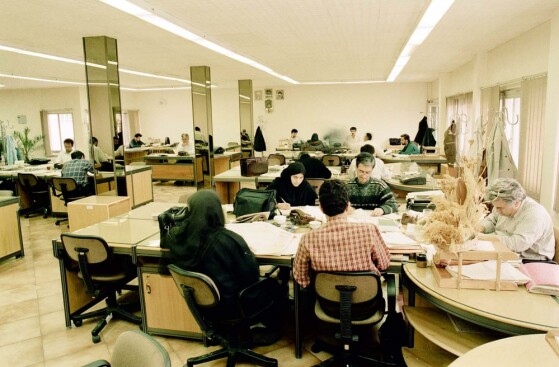 تحریریه روزنامه ایران در دهه هفتاد