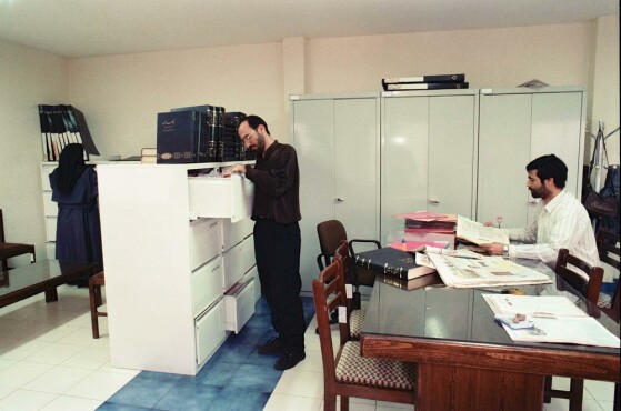 تحریریه روزنامه ایران در دهه هفتاد