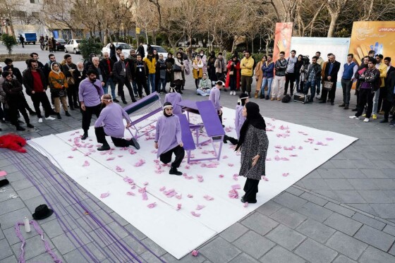 چهل و دومین جشنواره بین المللی تئاتر فجر