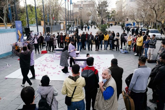 چهل و دومین جشنواره بین المللی تئاتر فجر