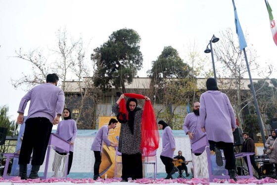 چهل و دومین جشنواره بین المللی تئاتر فجر