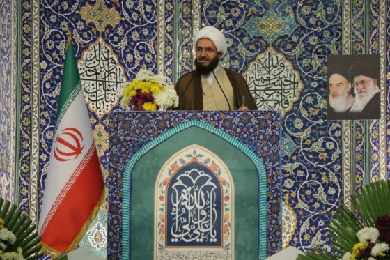 حضور خانواده محترم شهدا در نماز جمعه تهران