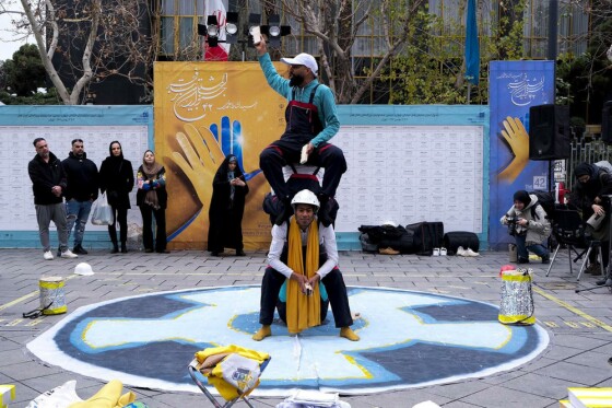 چهل و دومین جشنواره بین المللی تئاتر فجر