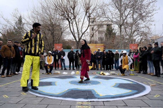چهل و دومین جشنواره بین المللی تئاتر فجر