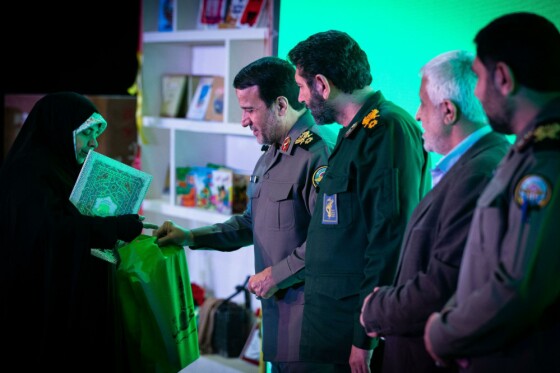 مراسم رونمایی ۴۲ عنوان کتاب کنگره ملی ۲۴۰۰۰ شهید پایتخت