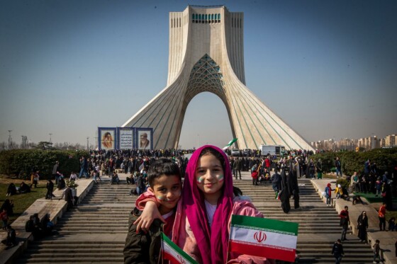 حضور اقشار مختلف مردم در جشن ۴۵ سالگی انقلاب در تهران
