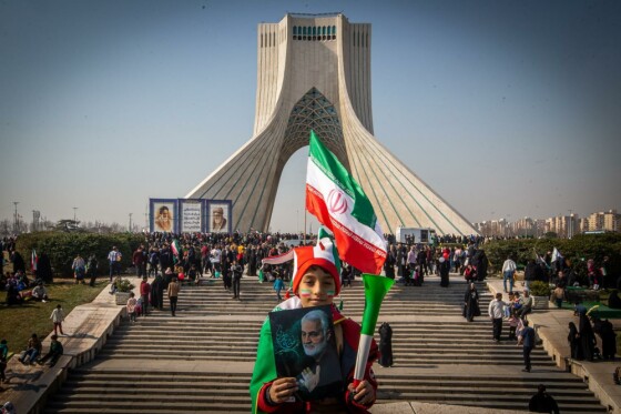 حضور اقشار مختلف مردم در جشن ۴۵ سالگی انقلاب در تهران