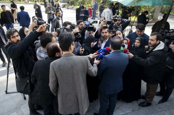 اعضای هیأت دولت در جمع خبرنگاران- ۲۵ بهمن ۱۴۰۲