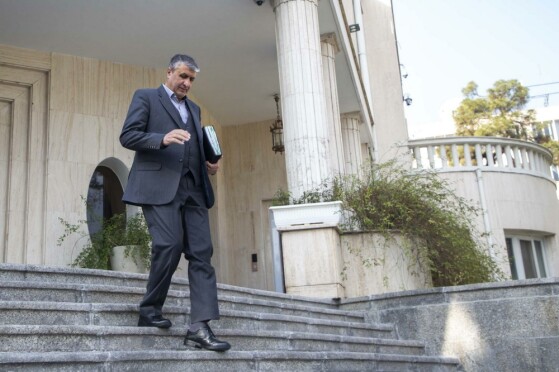 اعضای هیأت دولت در جمع خبرنگاران- ۲۵ بهمن ۱۴۰۲