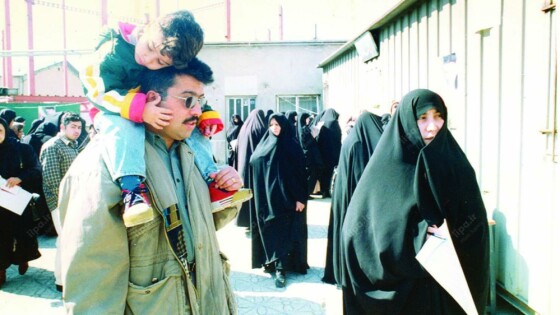 تصاویر دیده نشده از انتخابات مجلس ششم در بهمن ۱۳۷۸