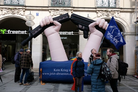 راهپیمایی در محکومیت جنایات رژیم صهیونیستی علیه مردم غزه در مونیخ