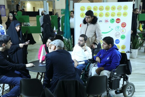 حاشیه دومین روز بیست و چهارمین نمایشگاه رسانه های ایران