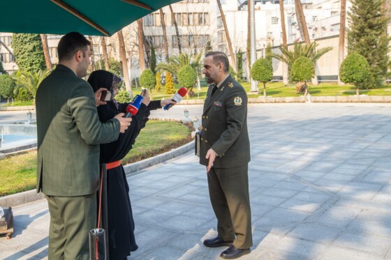 حاشیه جلسه هیات دولت - ۲ اسفند