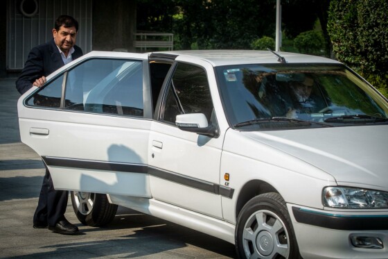 حاشیه جلسه هیات دولت - ۲ اسفند