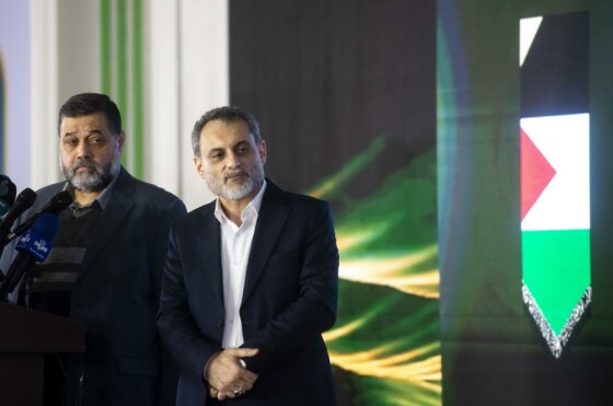 کنفرانس خبری عضو دفتر سیاسی جهاد اسلامی و سخنگوی حماس در نمایشگاه رسانه ها